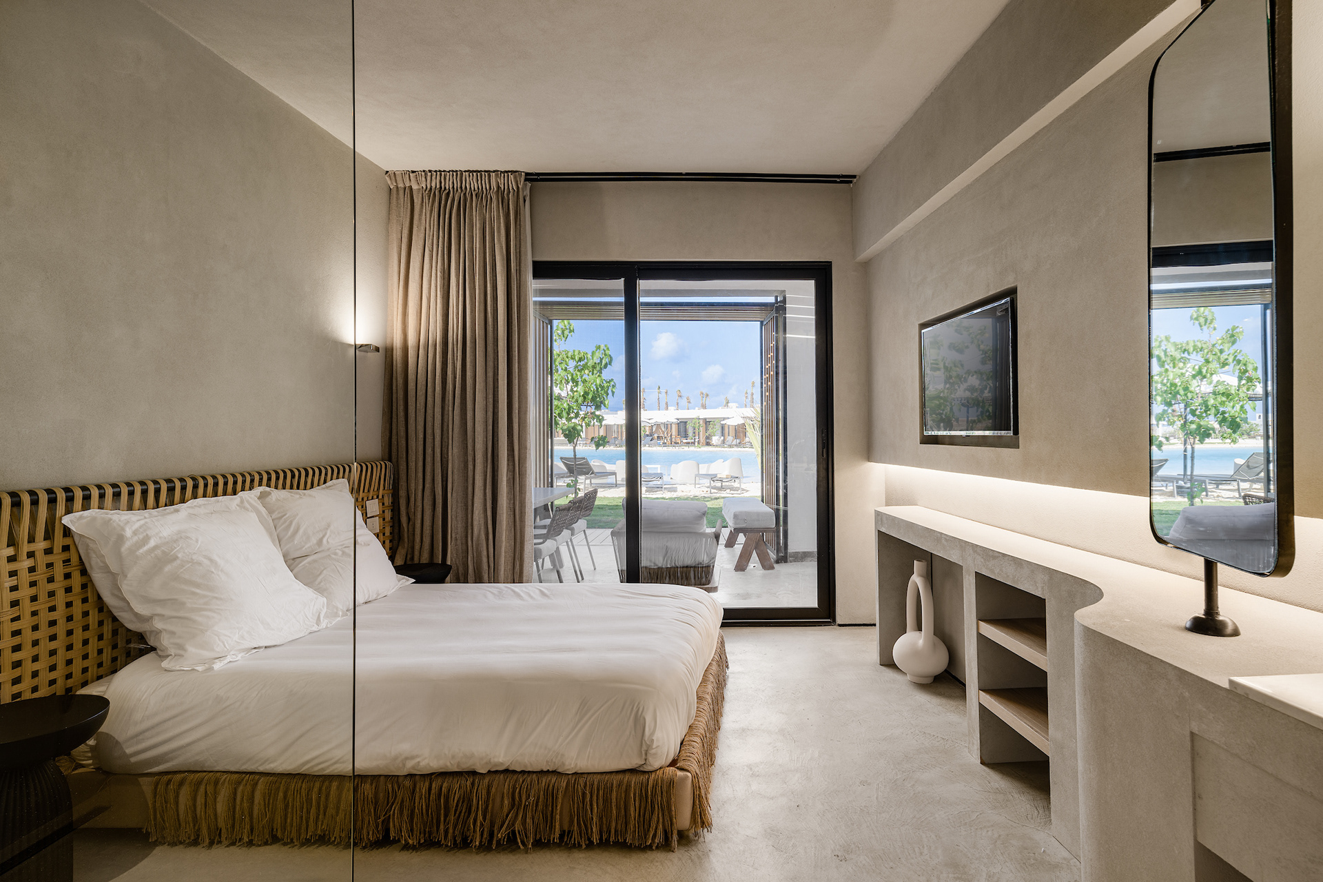 Gam màu chủ đạo của mẫu biệt thự Minimalism thường là trắng và xám
